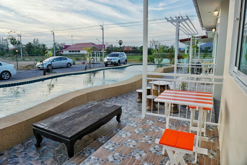 Sky And Water Resort Cha-Am Extérieur photo